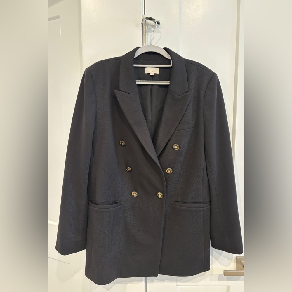 LOFT Women's Black Twill Double-Breasted Blazer. Size 14 - Picture 3 of 10
